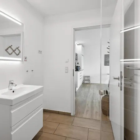 Holiday home Cozy In Lembruch-duemmer With Kitchenette *